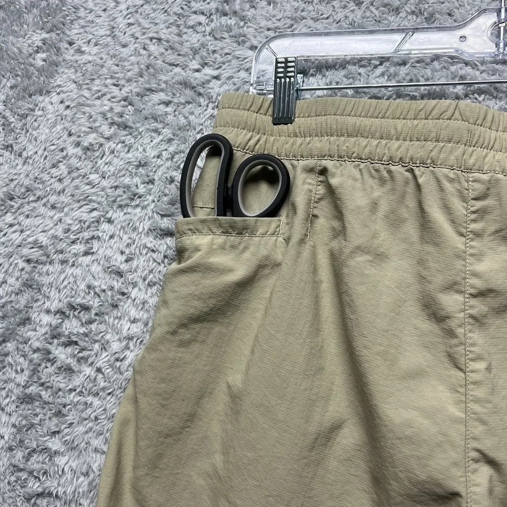 The North Face Mens Shorts Size Medium Khaki‎ Tan Hiking Trail Utility Nylon